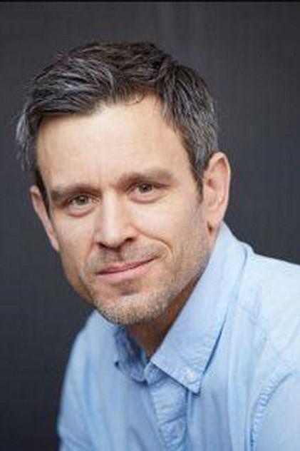 Simon MacLean - Actor Profile Photo