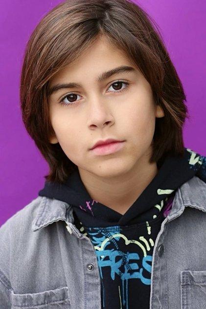 Noah Mendes - Actor Profile Photo