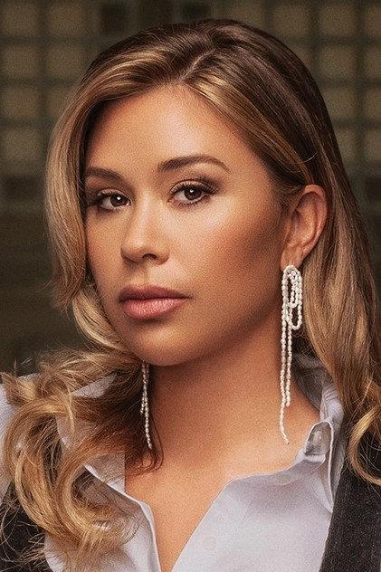 Gabby Windey - Actor Profile Photo