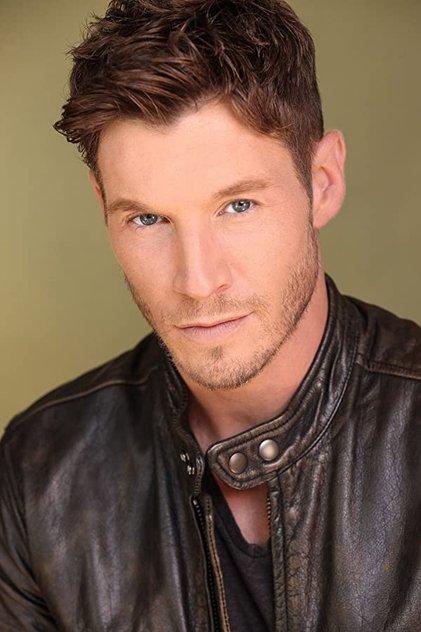 Chad Michael Collins - Actor Profile Photo