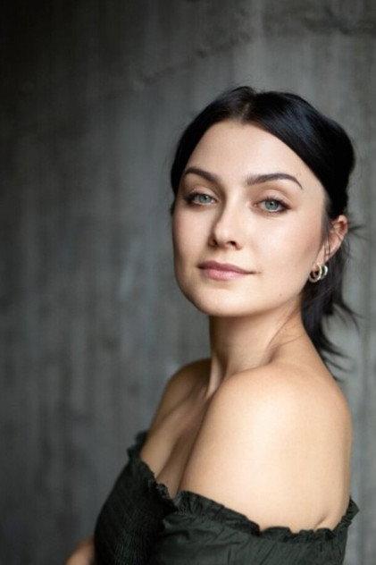 Lisa Tredoux - Actor Profile Photo