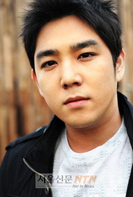 Kim Young-woon - Actor Profile Photo