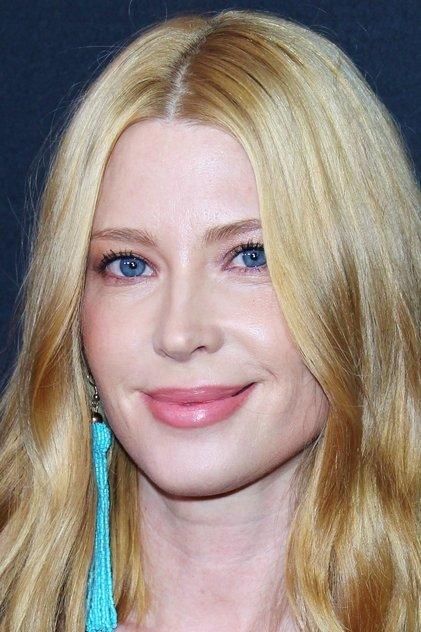 Emma Booth - Actor Profile Photo