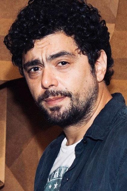Alberto Ajaka - Actor Profile Photo