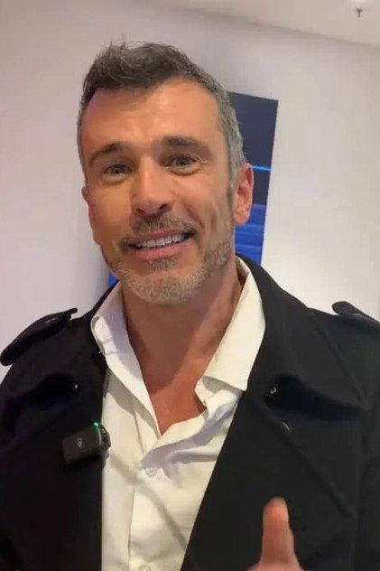 Martín Karpan - Actor Profile Photo