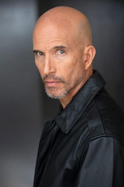 Daniel Dasent - Actor Profile Photo