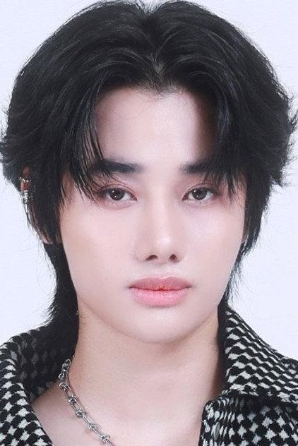 Natphatra Diloettrakun - Actor Profile Photo