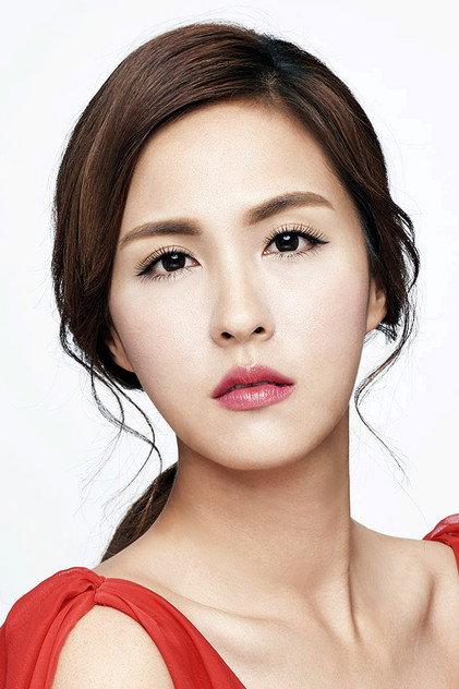 Mandy Wei - Actor Profile Photo