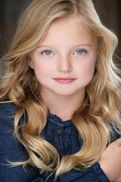 Shae Smolik - Actor Profile Photo