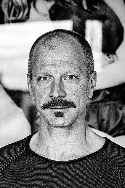 Simon Hatzl - Actor Profile Photo