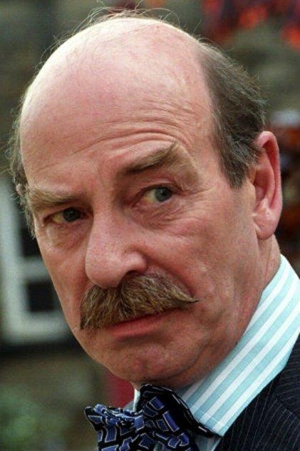 Denis Lill - Actor Profile Photo