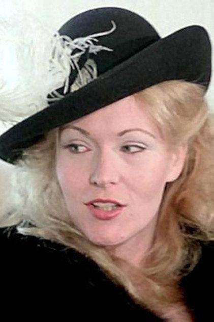 Heather Leigh - Actor Profile Photo