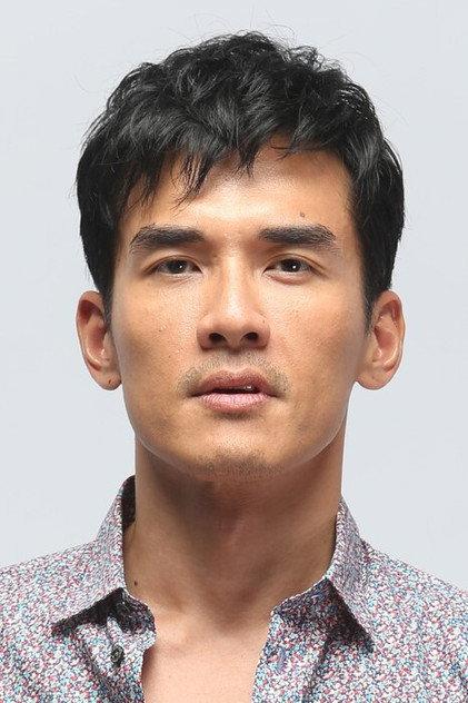 Weber Yang - Actor Profile Photo