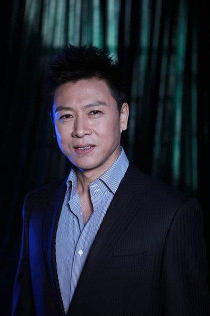 Hu Yajie - Actor Profile Photo