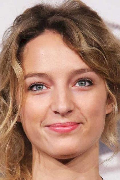 Stéphanie Crayencour - Actor Profile Photo