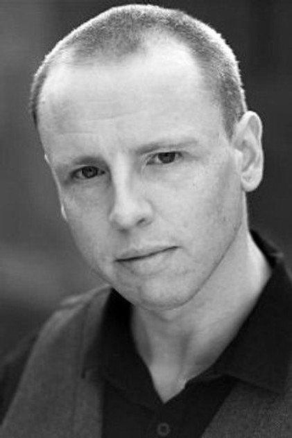 Damien Lloyd-Davies - Actor Profile Photo