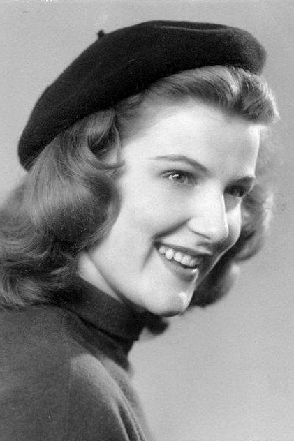 Roma Dumville - Actor Profile Photo