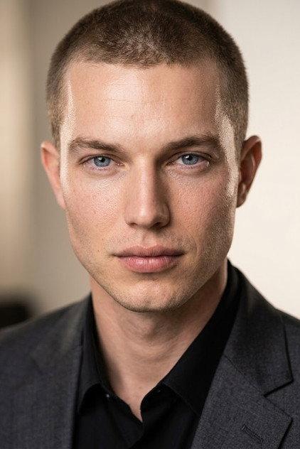 Zachary Chambers - Actor Profile Photo
