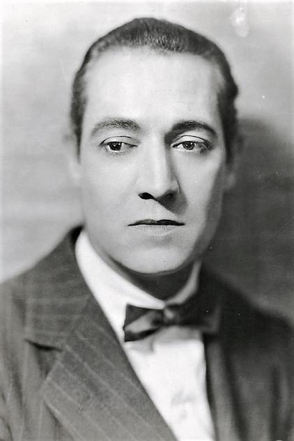 Elliott Dexter - Actor Profile Photo
