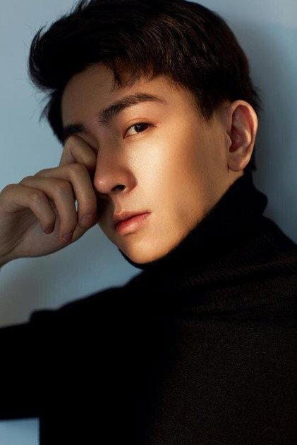 Zirui Xu - Actor Profile Photo