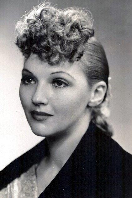 Astrid Allwyn - Actor Profile Photo