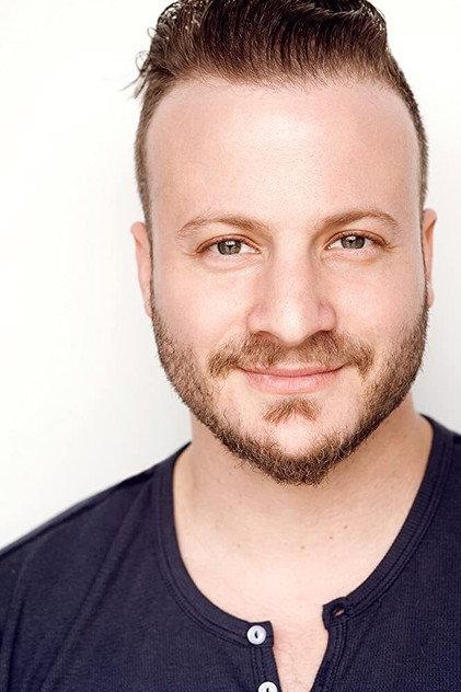 Josh Fingerhut - Actor Profile Photo