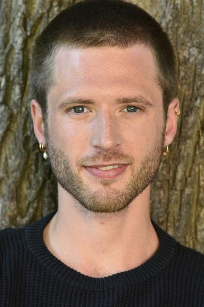 Julien Branellec - Actor Profile Photo
