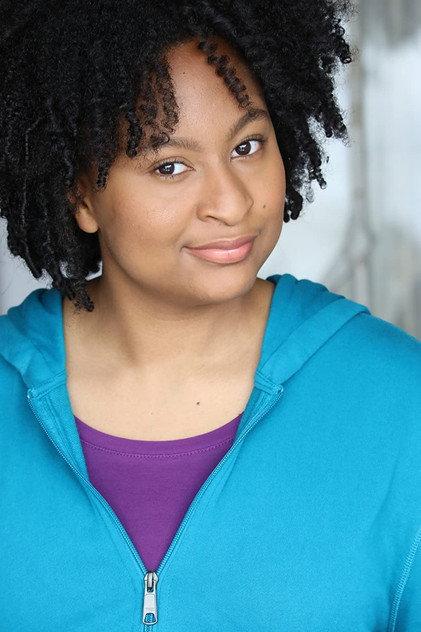 Lauren Clark - Actor Profile Photo