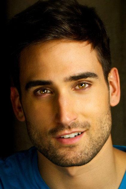 Scott Cavalheiro - Actor Profile Photo