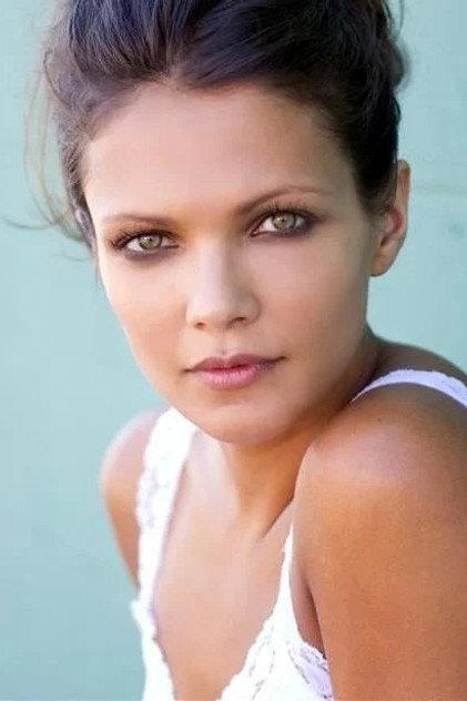 Anya Lahiri - Actor Profile Photo