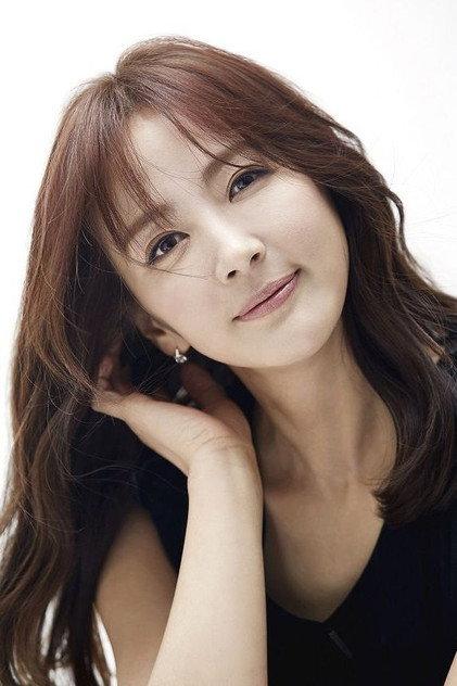 Yoon Hae-young - Actor Profile Photo