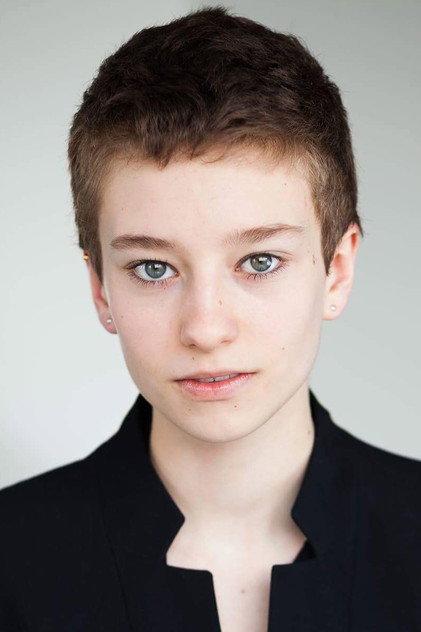 Éléonore Loiselle - Actor Profile Photo