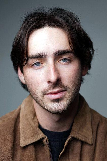 Pierce Gordon - Actor Profile Photo