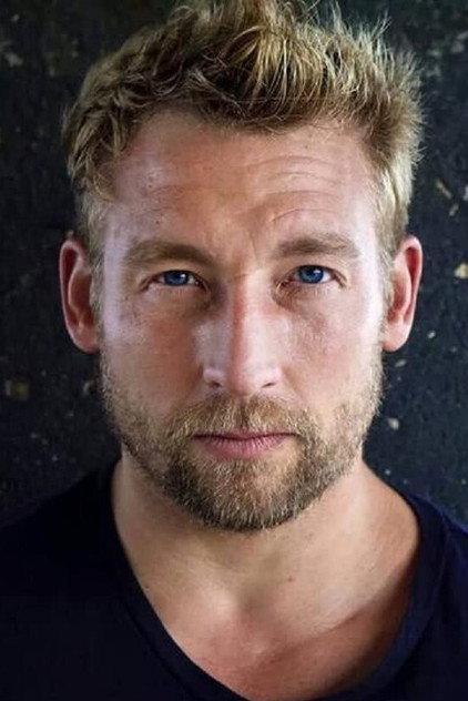 Erik Bello - Actor Profile Photo
