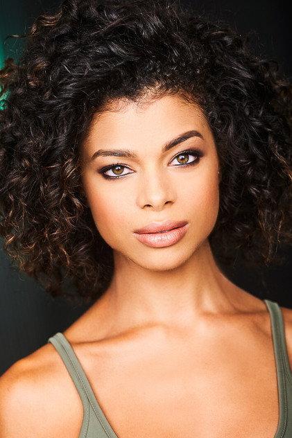 Gabrielle Lane - Actor Profile Photo