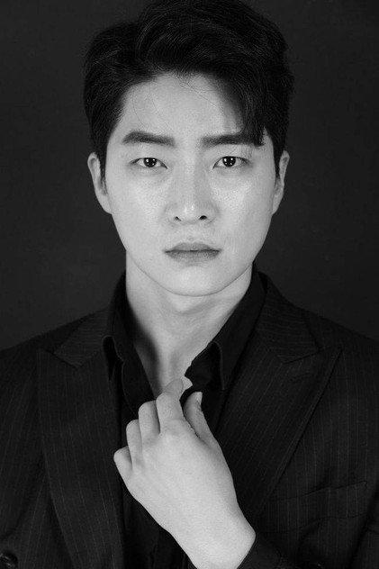 Woo Choong-hyun - Actor Profile Photo