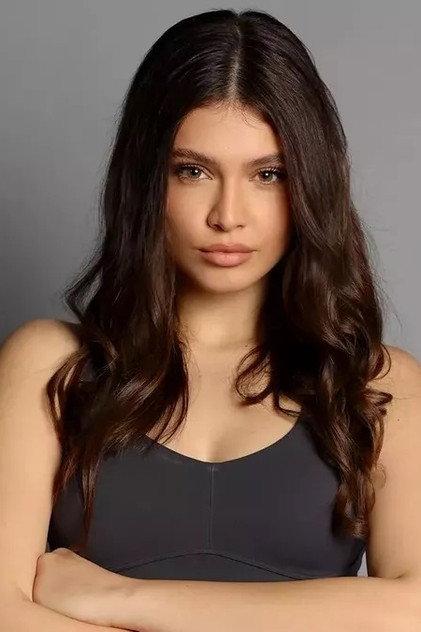 Elena Chiriac - Actor Profile Photo