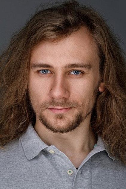 Eduard Tee - Actor Profile Photo