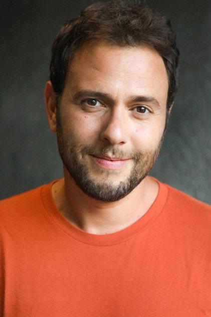 Vinicius Zinn - Actor Profile Photo