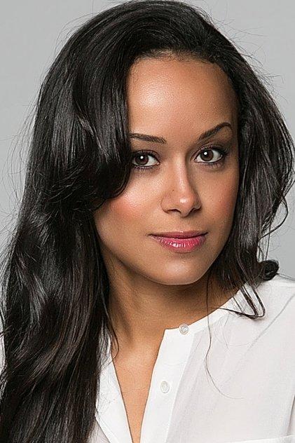 Kara Flowers - Actor Profile Photo
