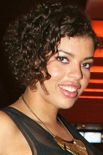 Sarah Barrable-Tishauer - Actor Profile Photo