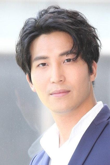 Luke Wu - Actor Profile Photo