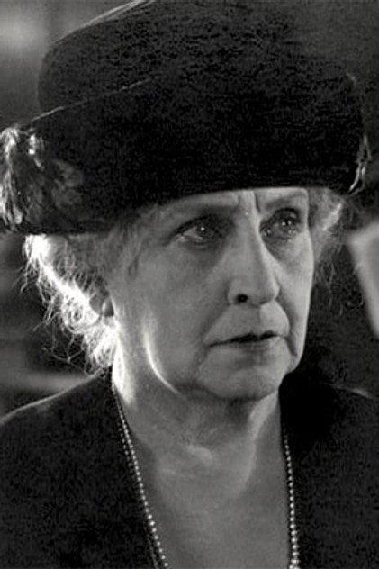 Ida Waterman - Actor Profile Photo