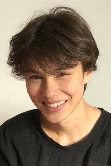 Louis Vazquez - Actor Profile Photo