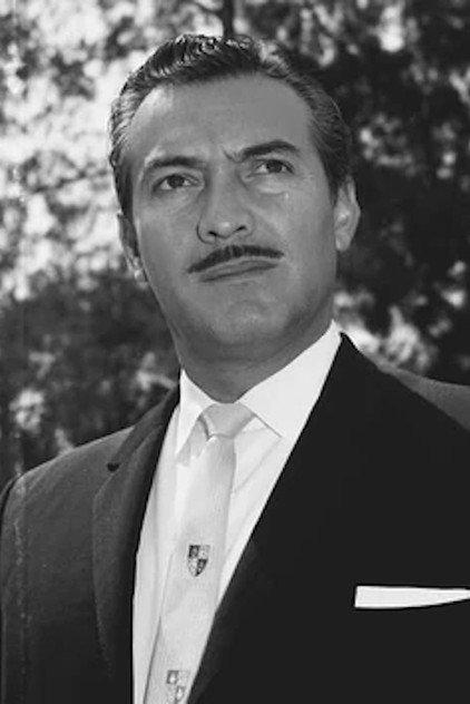 Enrique Zambrano - Actor Profile Photo
