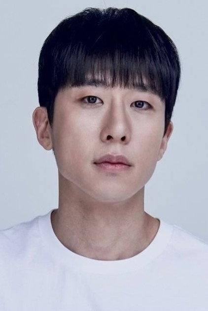 Choi Hyung-tae - Actor Profile Photo