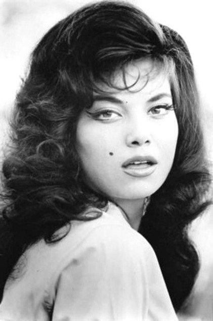 Luciana Gilli - Actor Profile Photo