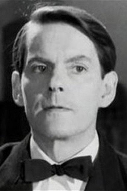 Kenneth Fortescue - Actor Profile Photo