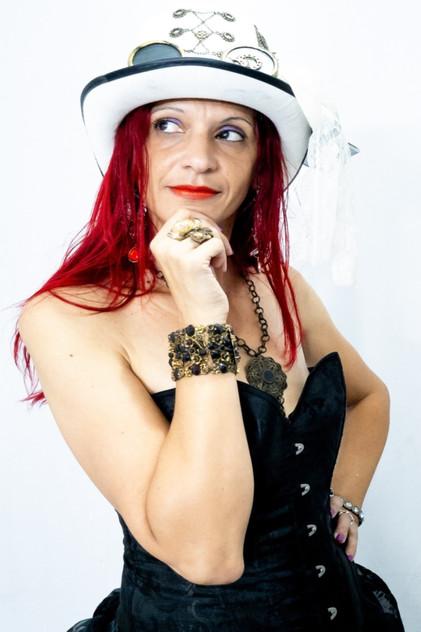 Thina Curtis - Actor Profile Photo