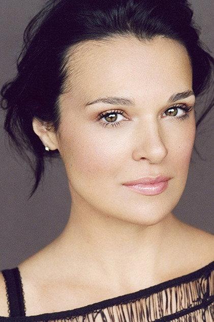 Elizabeth Knowelden - Actor Profile Photo